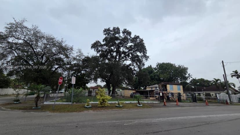 3108 NW 29th St, Miami FL 33142