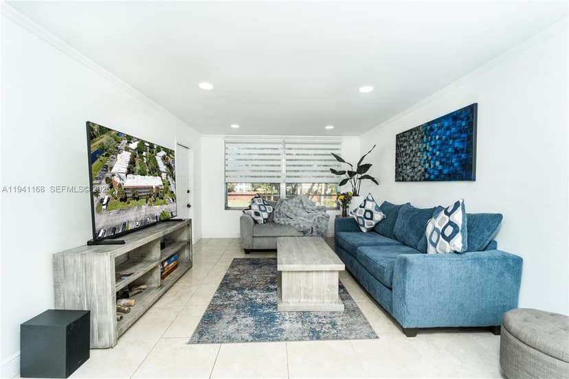 7500 NW 17th St # 207, Plantation FL 33313