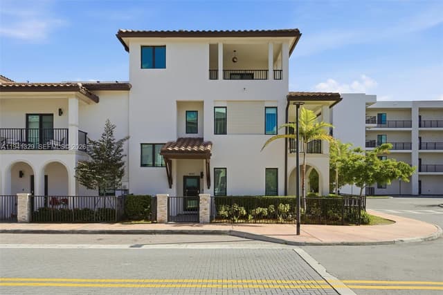 4250 NW 83rd Ave, Doral FL 33166 - Doral, FL - Photo 6