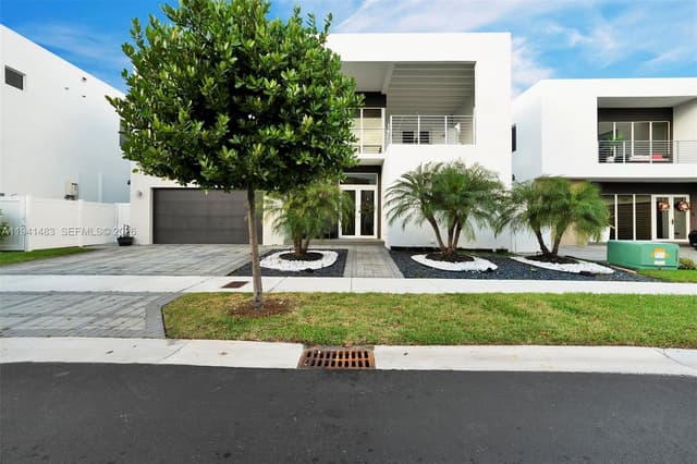 10055 NW 77th St, Doral FL 33178 - Doral, FL - Photo 2