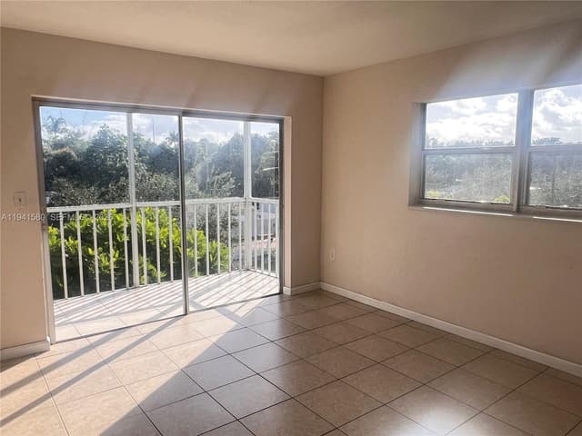 12290 NE 11th Ct # 203, North Miami FL 33161 - North Miami, FL - Photo 3
