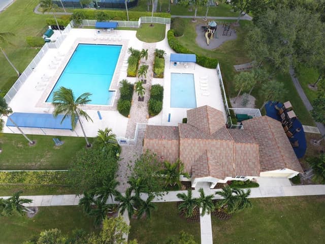 6602 Geneva Street, Lake Worth FL 33467 - Lake Worth, FL - Photo 4