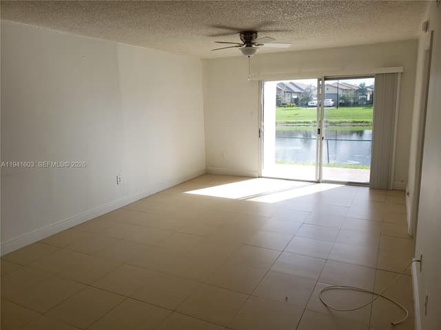 461 SW 113th Way # 461, Pembroke Pines FL 33025 - Pembroke Pines, FL - Photo 2