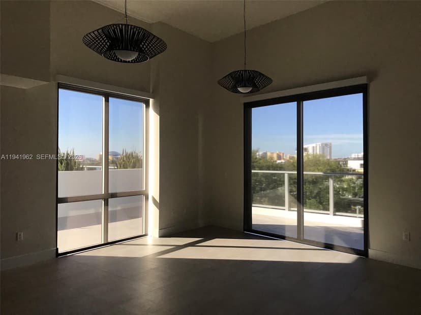 1010 SW 2nd Ave # 506, Miami FL 33130