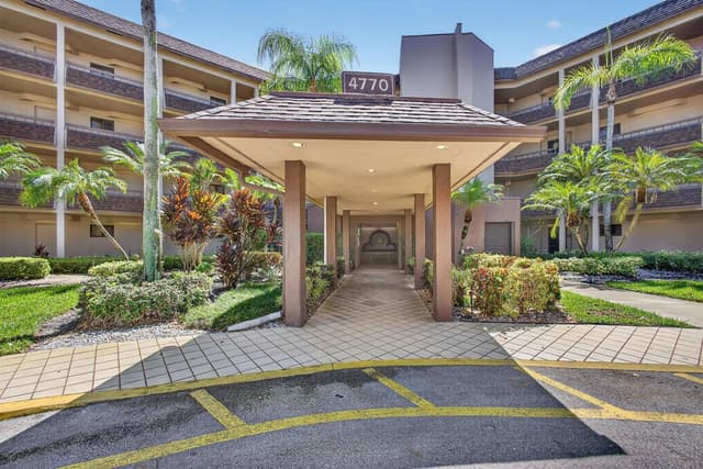 4770 Fountains Drive # 104, Lake Worth FL 33467 - Lake Worth, FL - Photo 4