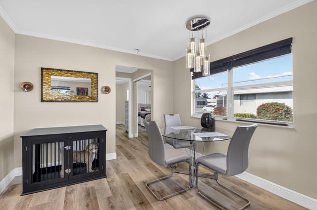 170 Valencia H, Delray Beach FL 33446 - Delray Beach, FL - Photo 2