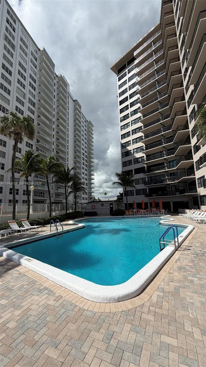 3800 Galt Ocean Dr # 1414, Fort Lauderdale FL 33308 - Fort Lauderdale, FL - Photo 1
