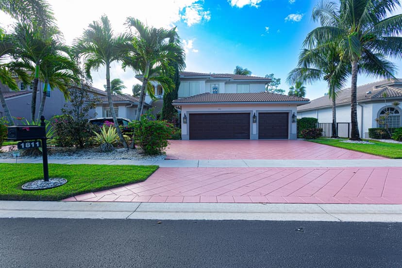 1811 Waldorf Drive, Royal Palm Beach FL 33411