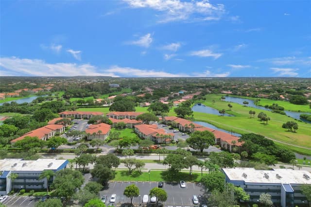 3120 Holiday Springs Boulevard # 106, Margate FL 33063 - Margate, FL - Photo 2