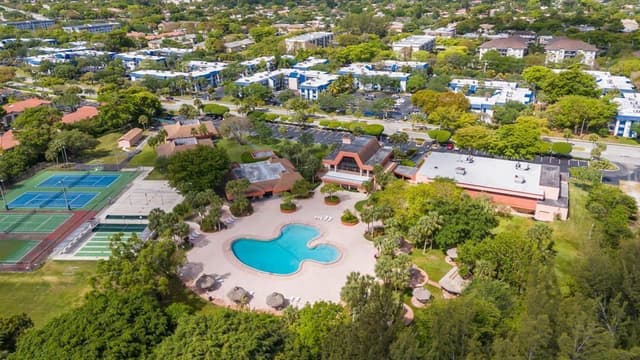 3120 Holiday Springs Boulevard # 106, Margate FL 33063 - Margate, FL - Photo 3