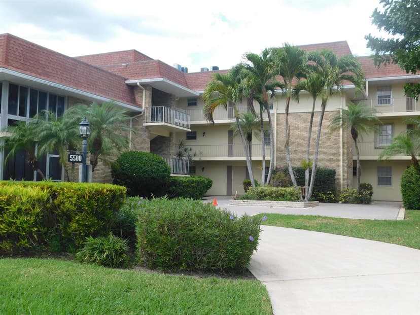 5500 Tamberlane Circle # 305, Palm Beach Gardens FL 33418