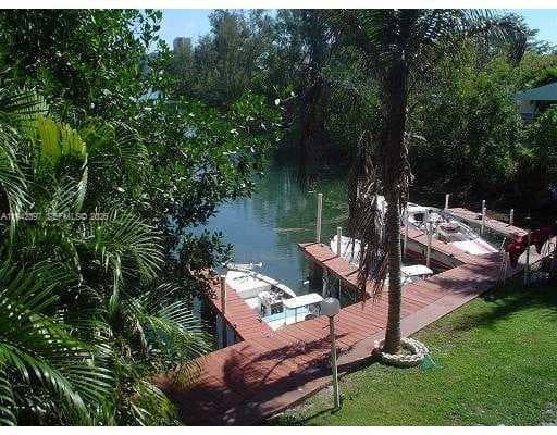 16531 NE 35th Ave # 201, North Miami Beach FL 33160 - North Miami Beach, FL - Photo 1