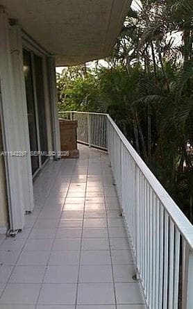 16531 NE 35th Ave # 201, North Miami Beach FL 33160 - North Miami Beach, FL - Photo 4