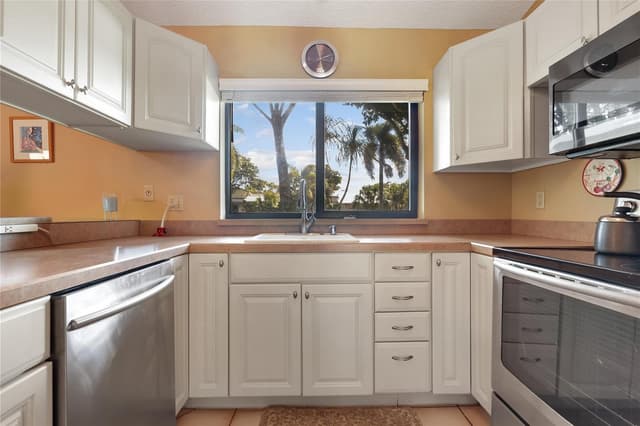 5541 Ainsley Court, Boynton Beach FL 33437 - Boynton Beach, FL - Photo 6