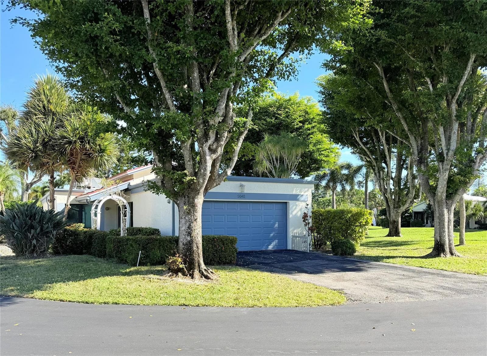 5541 Ainsley Court, Boynton Beach FL 33437