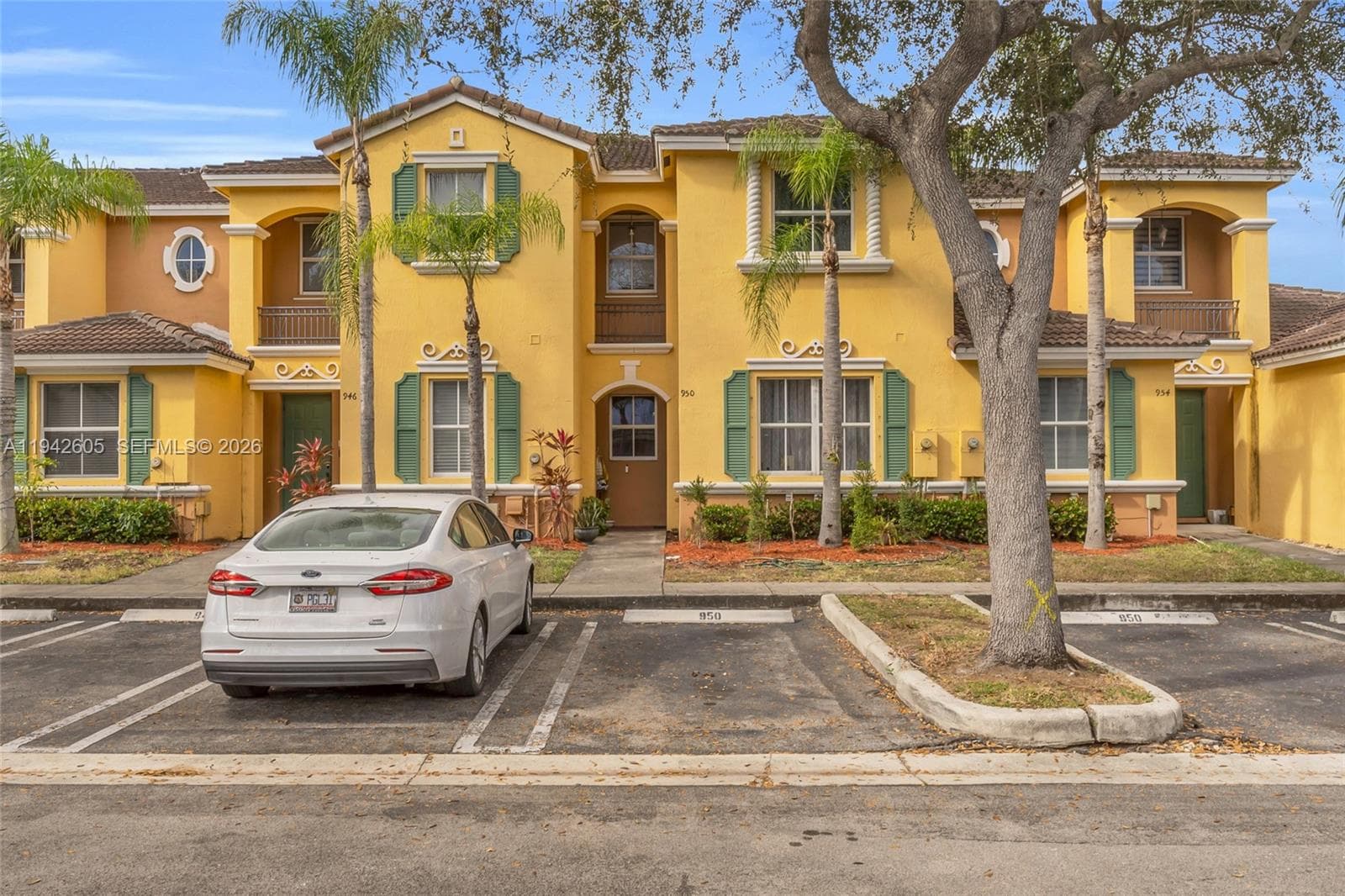 950 NE 42nd Pl, Homestead FL 33033