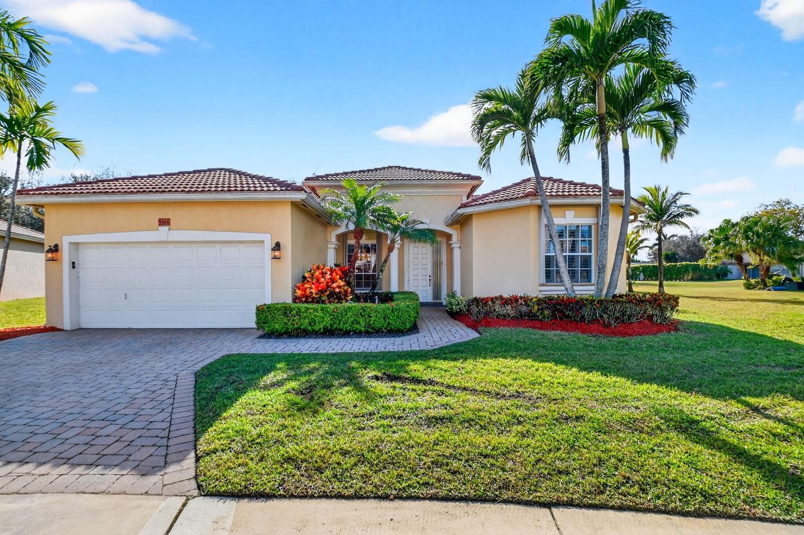 9566 Lantern Bay Circle, West Palm Beach FL 33411
