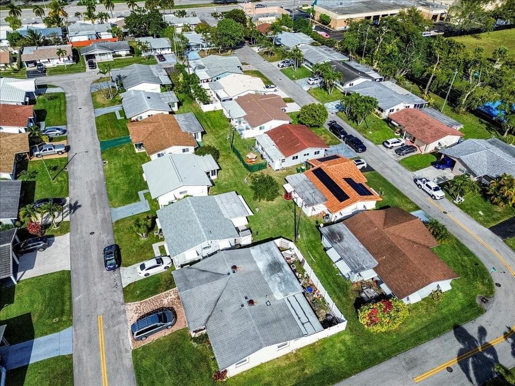 4805 NW 25th Terrace, Fort Lauderdale FL 33309