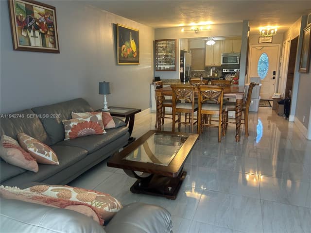 8900 Washington Blvd # 405A, Pembroke Pines FL 33025 - Pembroke Pines, FL - Photo 2