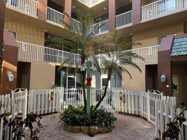 7715 Southampton Terrace # 405, Tamarac FL 33321 - Tamarac, FL - Photo 4