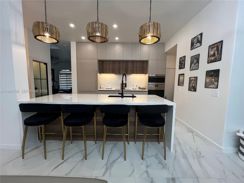 7782 NW 18th St, Pembroke Pines FL 33024