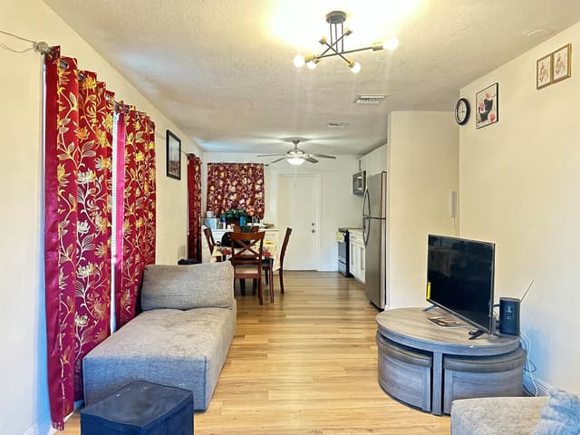 725 58th Street, West Palm Beach FL 33407 - West Palm Beach, FL - Photo 3