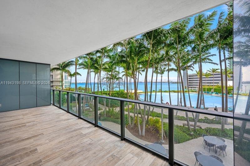 650 NE 32nd St # 602, Miami FL 33137