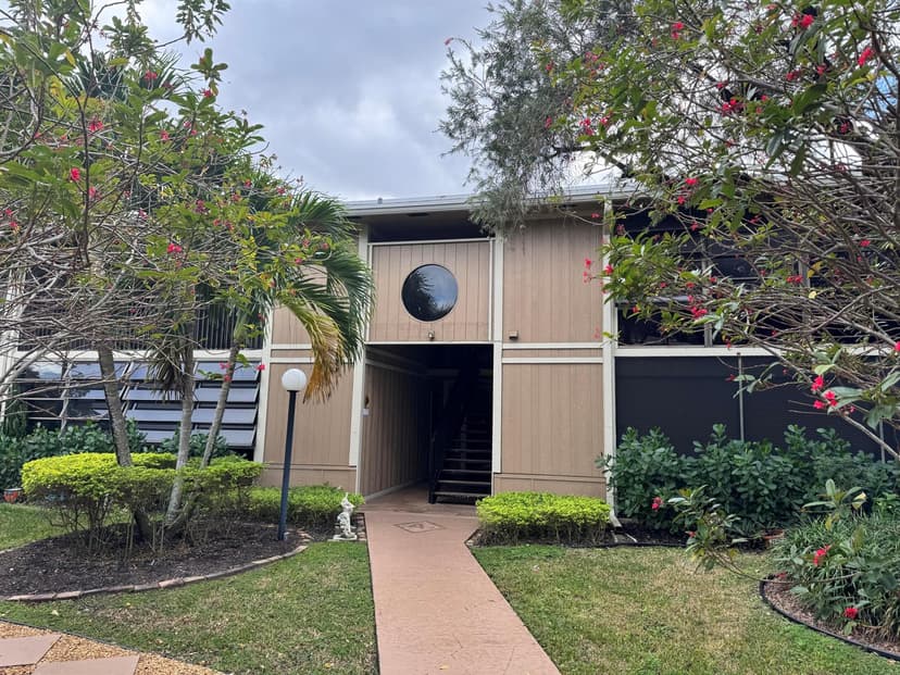 7128 Ashmont Circle Circle # 207, Tamarac FL 33321