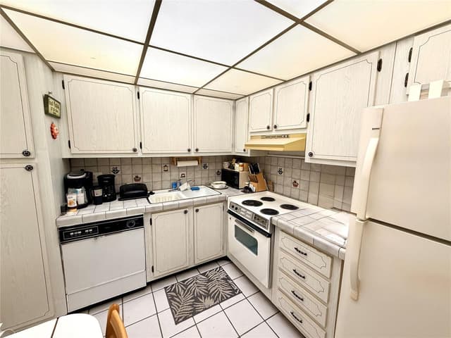 136 S Cypress Road # 317, Pompano Beach FL 33060 - Pompano Beach, FL - Photo 4