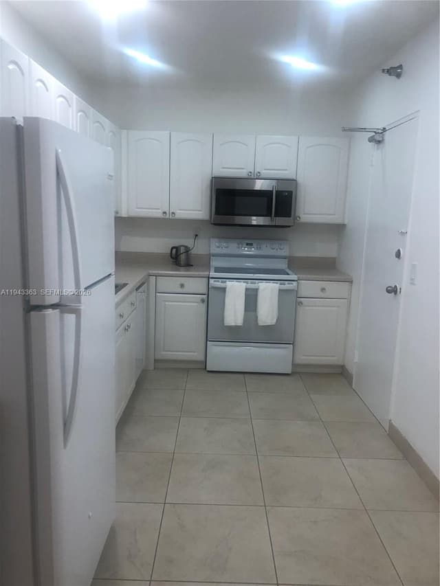 10185 Collins Ave # 1016, Bal Harbour FL 33154 - Bal Harbour, FL - Photo 5