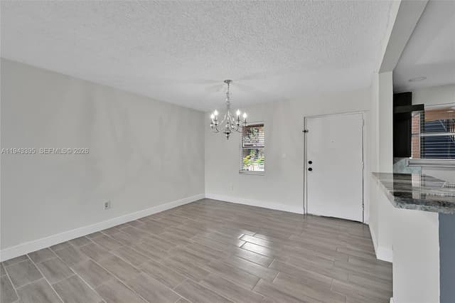 2850 Somerset Dr # 105L, Lauderdale Lakes FL 33311 - Lauderdale Lakes, FL - Photo 6