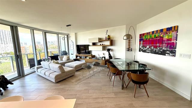 488 NE 18th St # 700, Miami FL 33132 - Miami, FL - Photo 4
