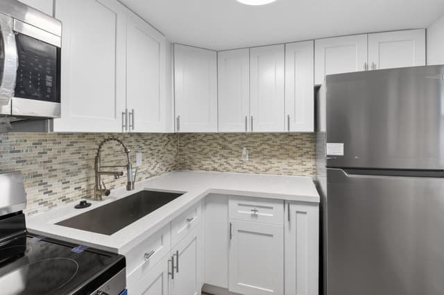 2213 NE 1st Court # 204, Boynton Beach FL 33435 - Boynton Beach, FL - Photo 3