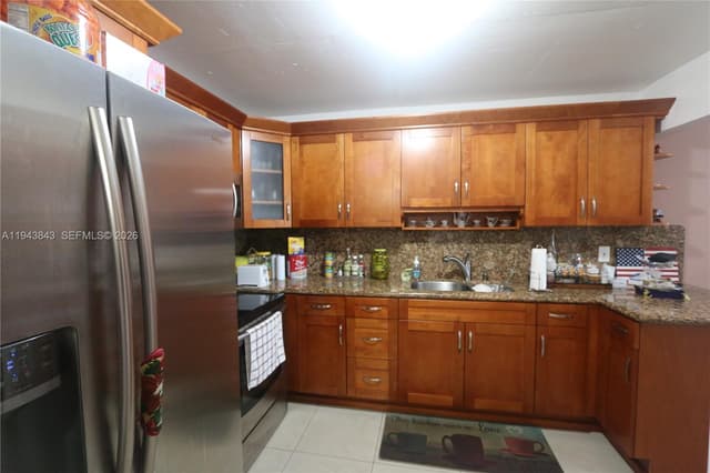 6940 NW Miami Gardens Dr # 430, Hialeah FL 33015 - Hialeah, FL - Photo 2