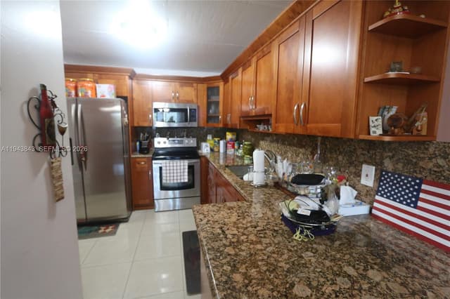 6940 NW Miami Gardens Dr # 430, Hialeah FL 33015 - Hialeah, FL - Photo 4