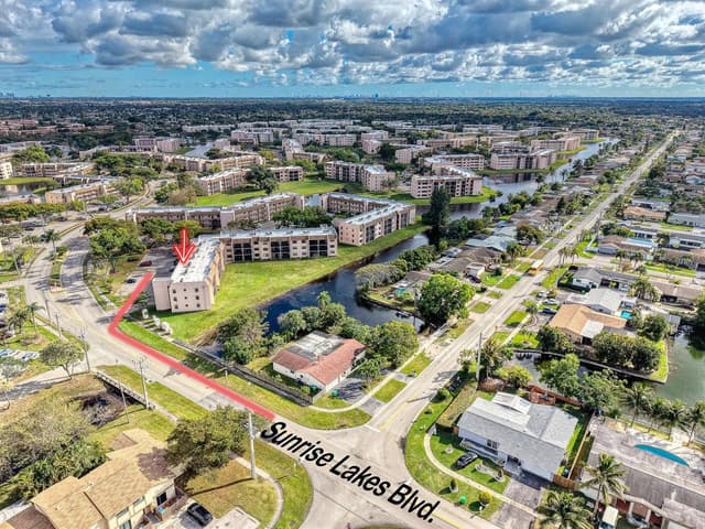 10466 Sunrise Lakes Boulevard # 312, Sunrise FL 33322 - Sunrise, FL - Photo 2