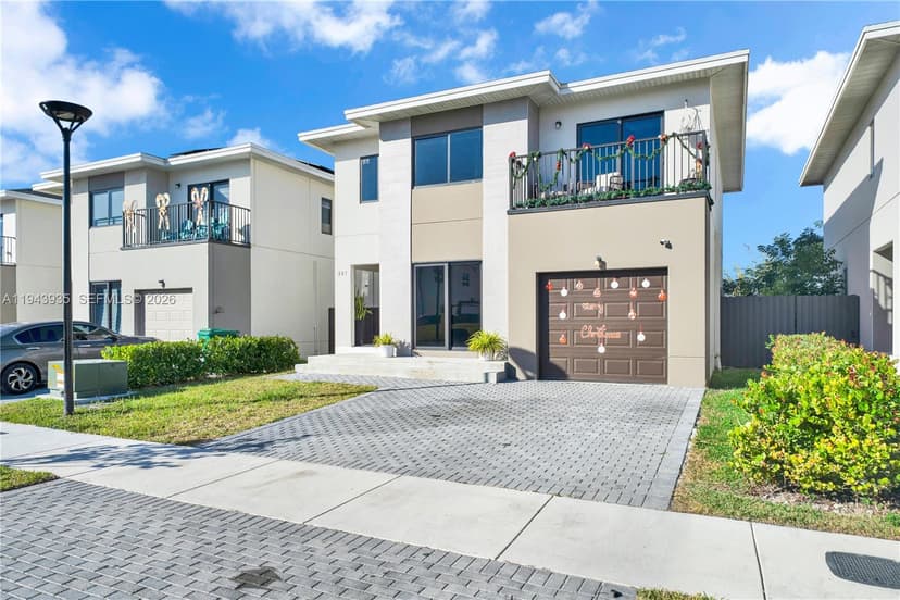 287 NW 13th Pl, Florida City FL 33034