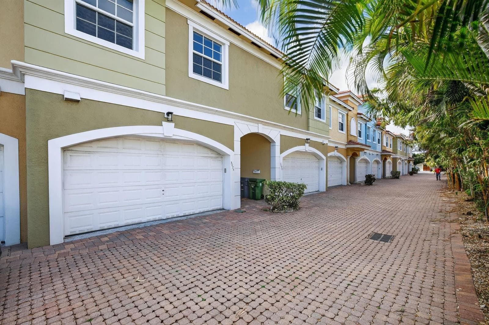 3024 NE 5th Terrace # 10, Wilton Manors FL 33334 - Wilton Manors, FL - Photo 1