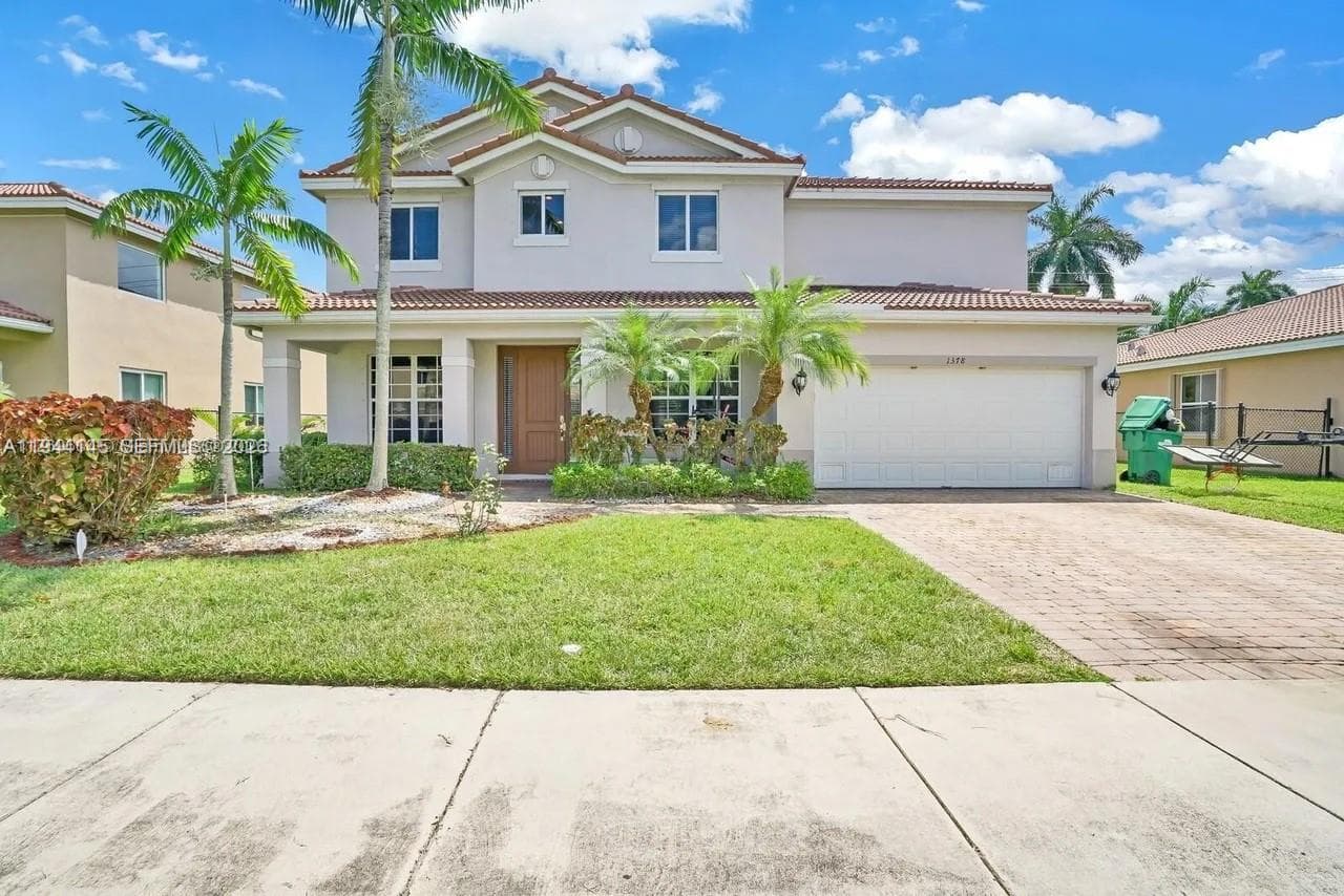 1378 NW 204th St, Miami Gardens FL 33169