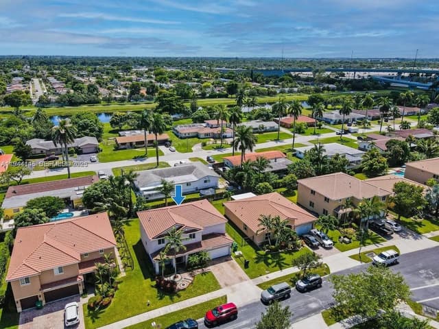 1378 NW 204th St, Miami Gardens FL 33169 - Miami Gardens, FL - Photo 5