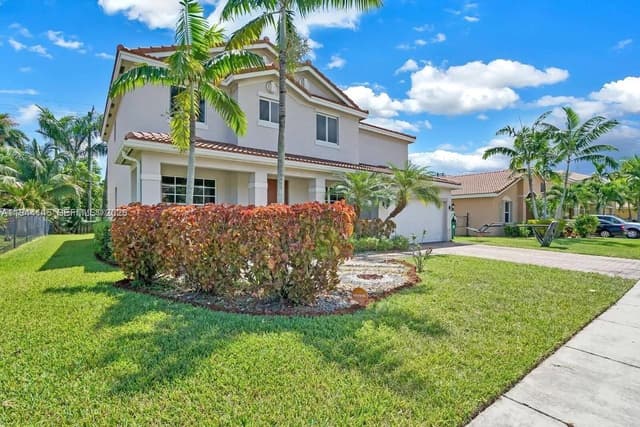 1378 NW 204th St, Miami Gardens FL 33169 - Miami Gardens, FL - Photo 4