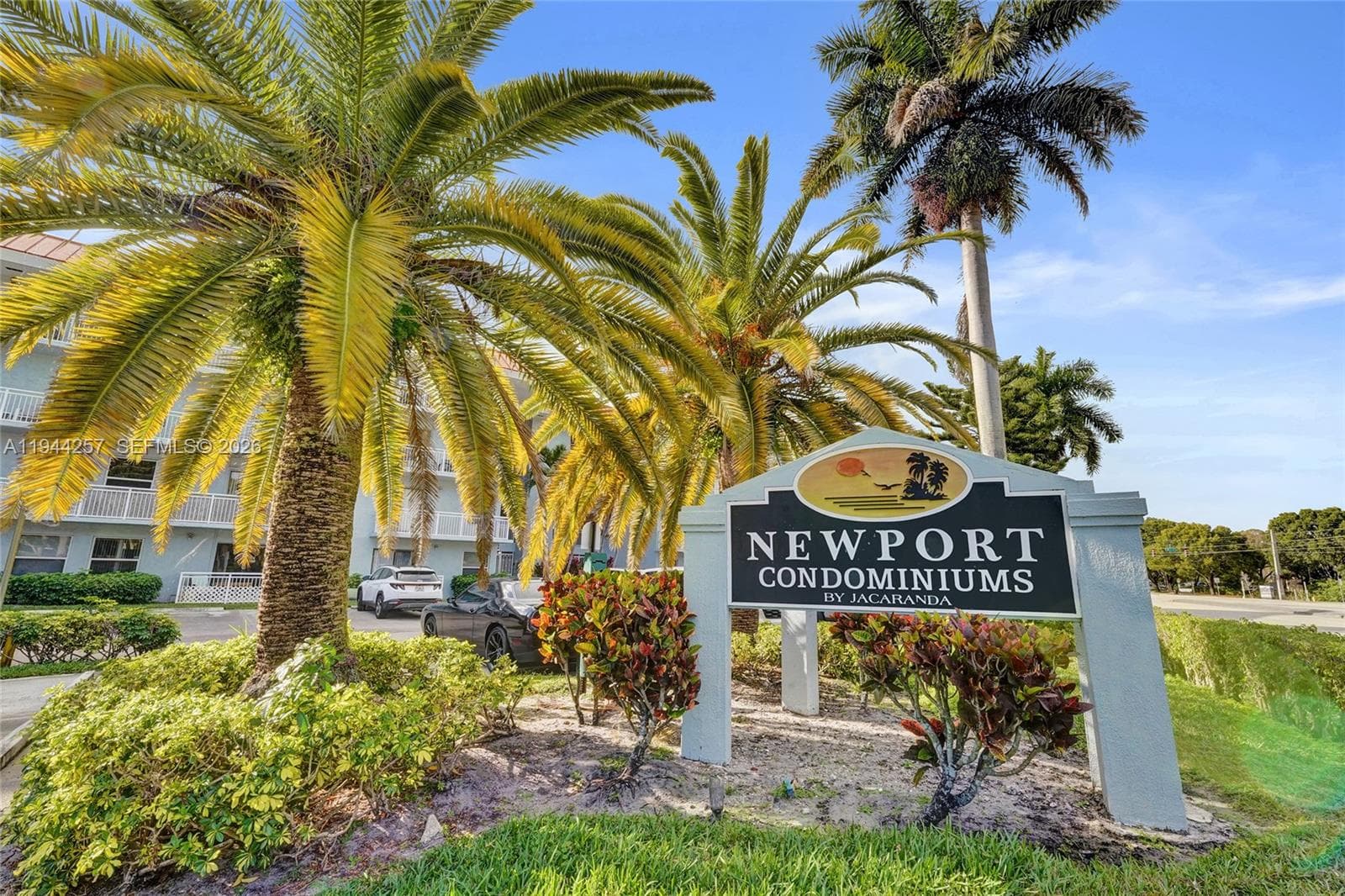 505 S Pine Island Rd # 405B, Plantation FL 33324