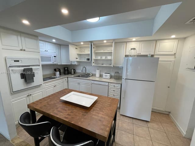 19370 Collins Ave # 222, Sunny Isles Beach FL 33160 - Sunny Isles Beach, FL - Photo 4