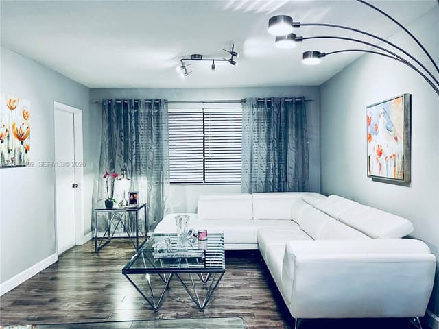 2300 Park Ln # 201, Hollywood FL 33021 - Hollywood, FL - Photo 2