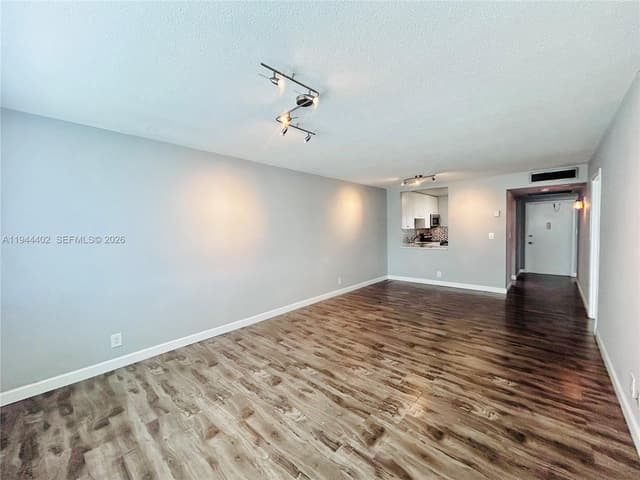 2300 Park Ln # 201, Hollywood FL 33021 - Hollywood, FL - Photo 5