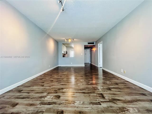 2300 Park Ln # 201, Hollywood FL 33021 - Hollywood, FL - Photo 4