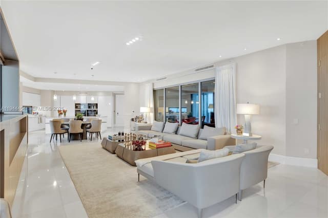 18555 Collins Ave # 4601, Sunny Isles Beach FL 33160 - Sunny Isles Beach, FL - Photo 3