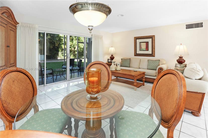 1425 Atlantic Shores Blvd # 110, Hallandale Beach FL 33009