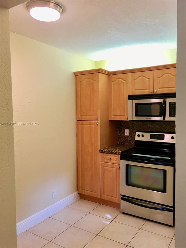 3818 Coral Tree Cir # 3818, Coconut Creek FL 33073 - Coconut Creek, FL - Photo 3