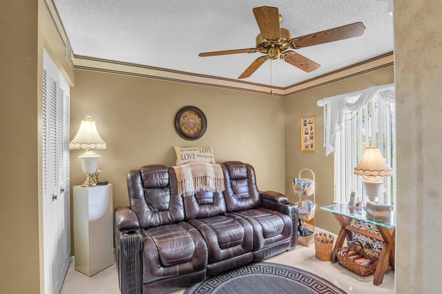 1012 Green Pine Boulevard # H2, West Palm Beach FL 33409 - West Palm Beach, FL - Photo 7
